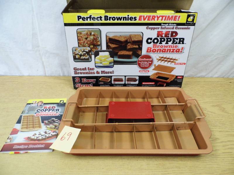 lot 69 image: Red Copper Brownie Pan