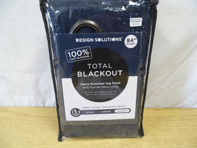 lot 73 image: Design Structure Blackout Panel