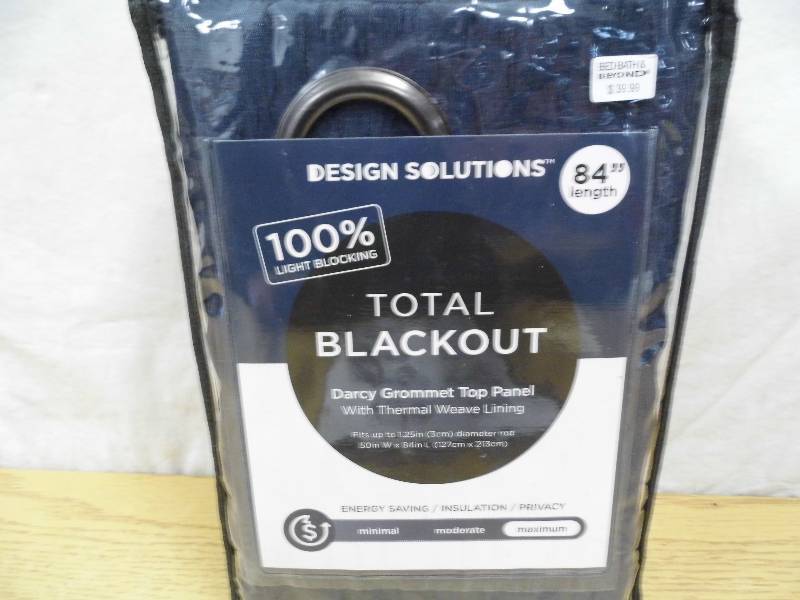 lot 74 image: Design Structure Blackout Panel
