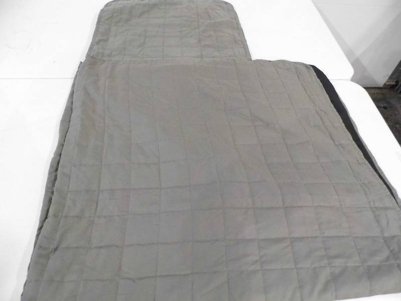 lot 130 image: Sofa Pet Cover