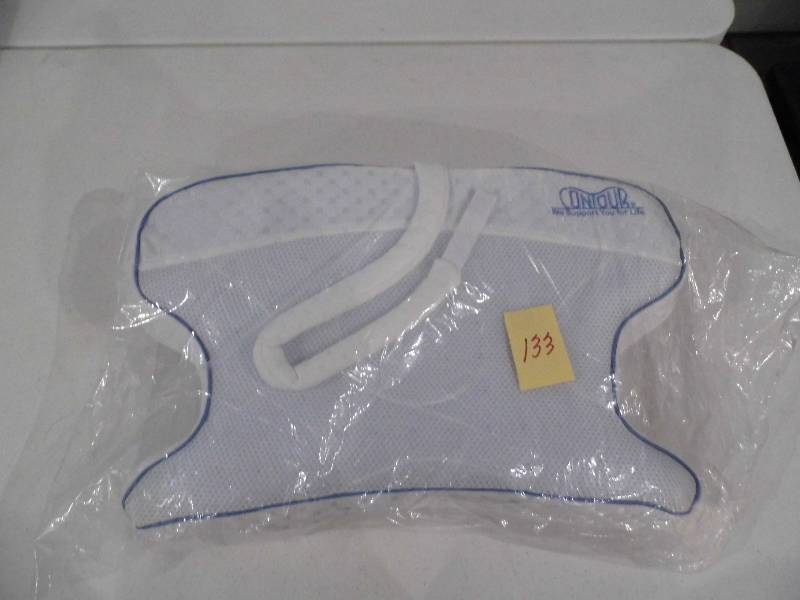 lot 133 image: Contour Pillow