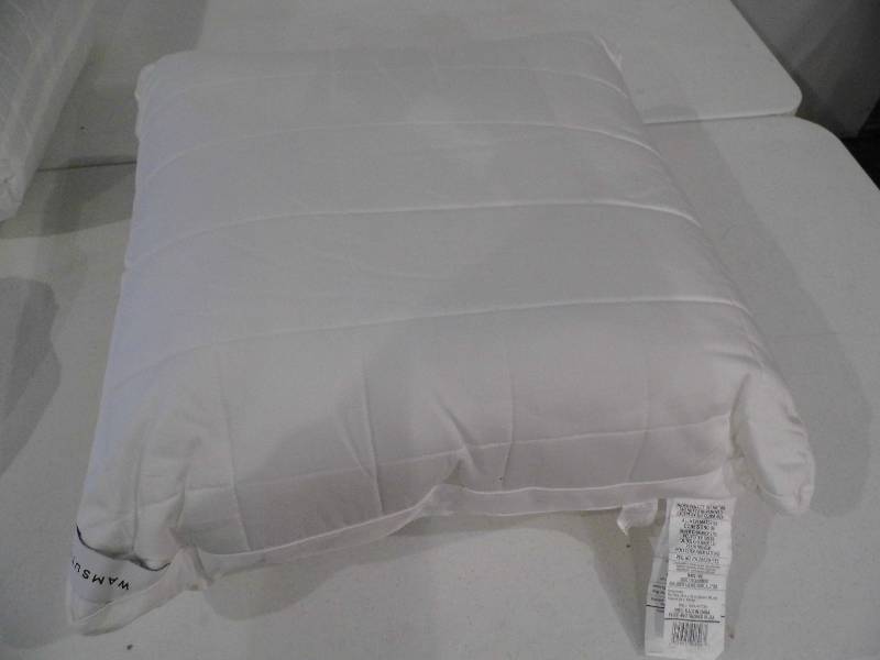lot 134 image: Wamsutte Pillow
