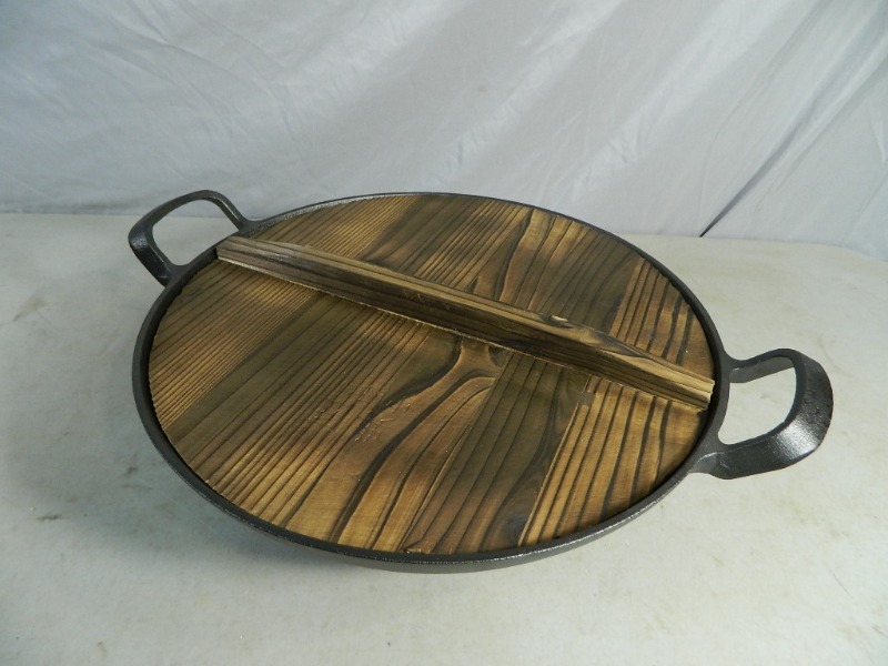 New Large Cast Iron Wok with Wood Cover