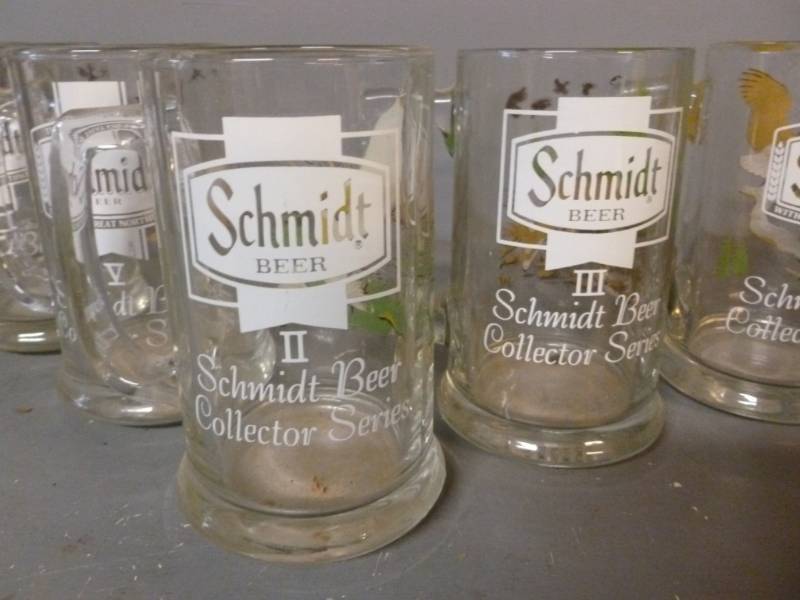 lot 52 image: Collectible Schmidt Beer