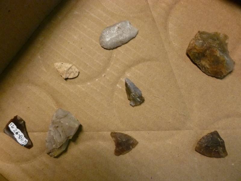 lot 54 image: Native American Arrowheads