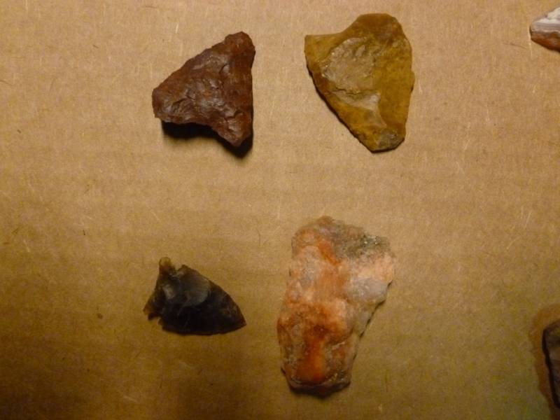 lot 55 image: Native American Arrowheads