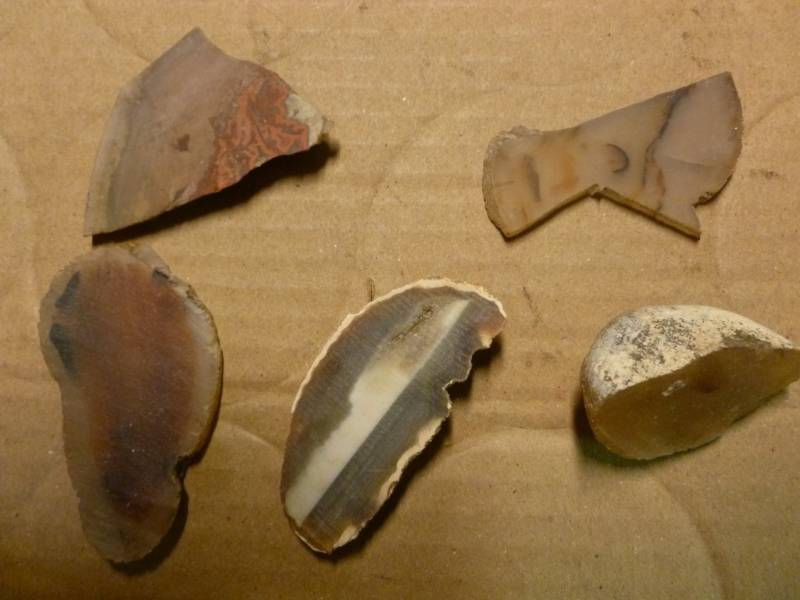 lot 58 image: Collector Rocks