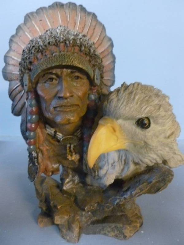 lot 62 image: Decorative