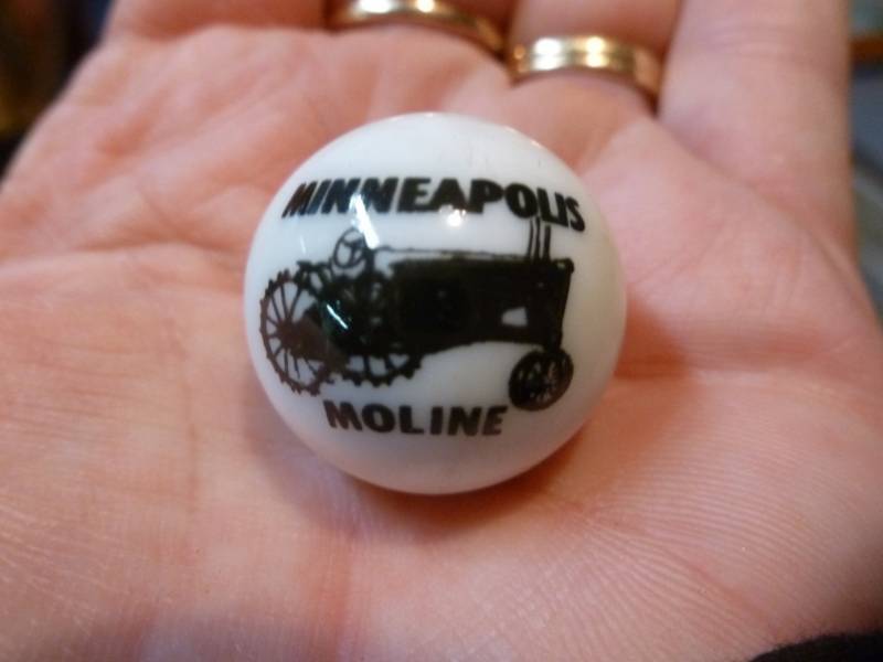 lot 84 image: Logo Marble