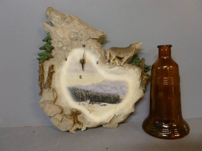 lot 90 image: Clock