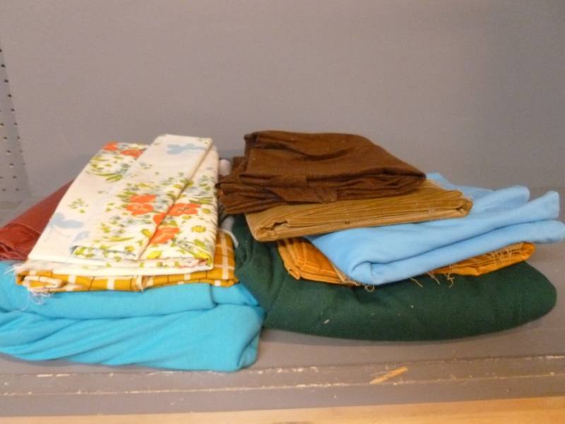 lot 111 image: Fabric
