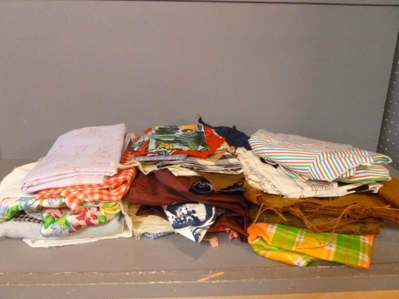 lot 112 image: Fabric