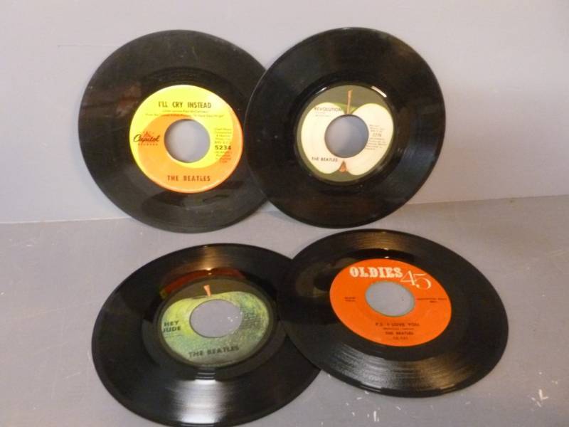 lot 120 image: Beatles Collectible