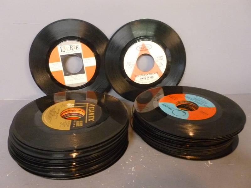 lot 126 image: Collectible 45s Records