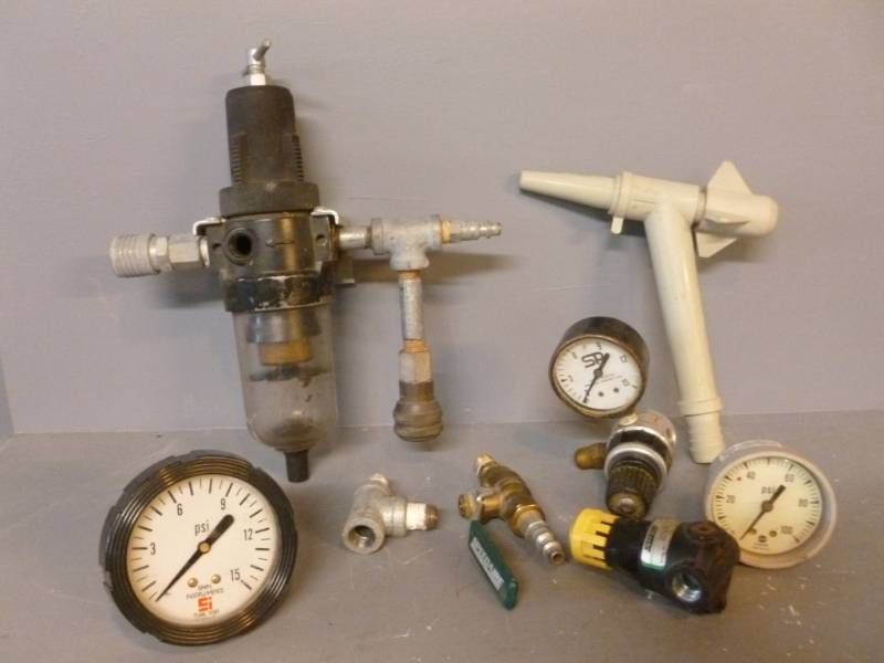 lot 146 image: Handyman Items