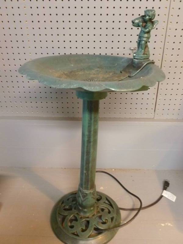 lot 188 image: Bird Bath