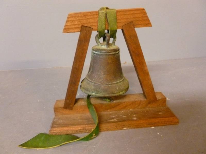 lot 191 image: Vintage Bell