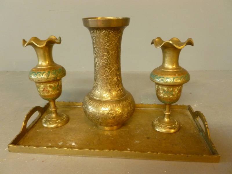 lot 207 image: Cast Brass Vase