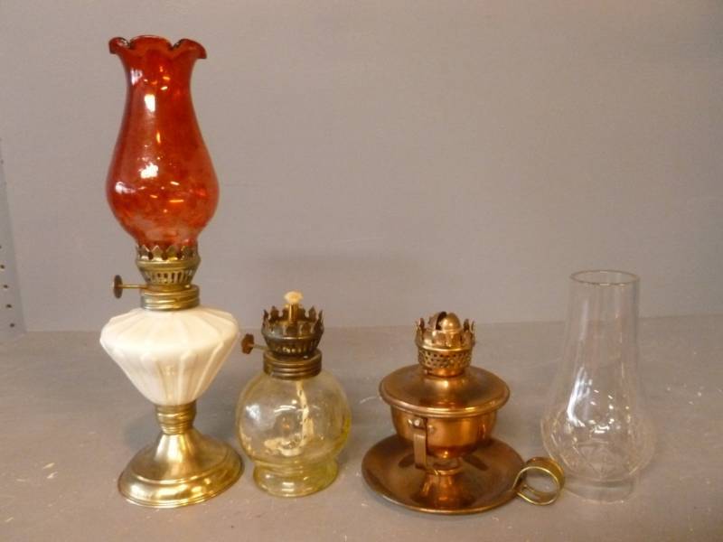 lot 219 image: Oil Lamps