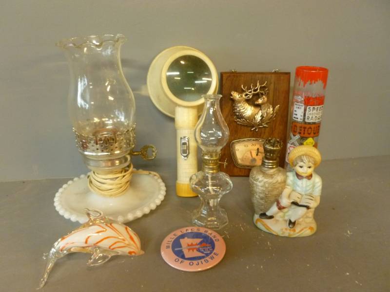 lot 227 image: Collectible