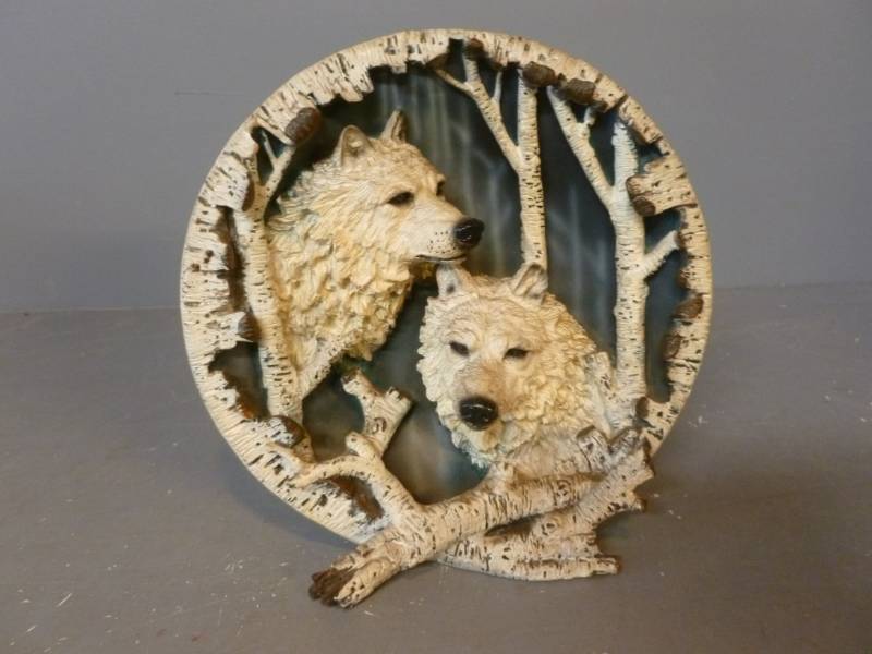 lot 242 image: Mantle Decoration
