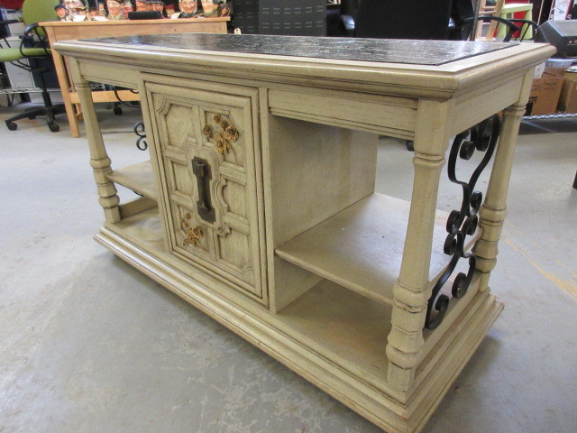 ROLLING DISPLAY CABINET
