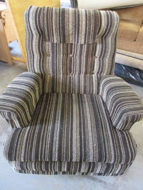 ROCKER RECLINER