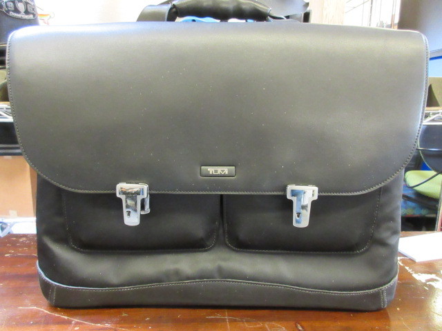 TUMI LEATHER AND NYLON BRIEFCASE