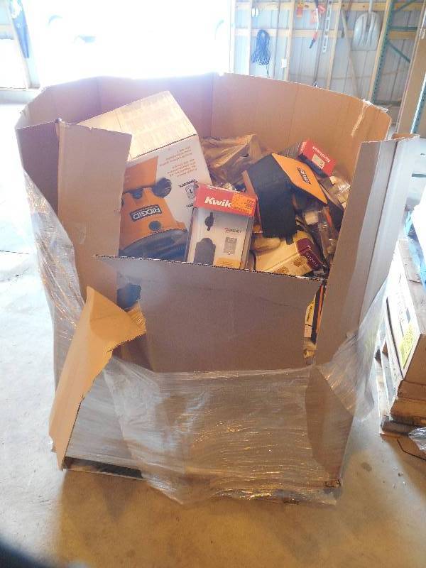 PALLET LOT OF GENERAL MERCHANDISE AND TOOLS