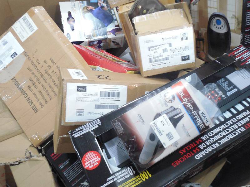 PALLET LOT OF GENERAL MERCHANDISE AND HOME GOODS