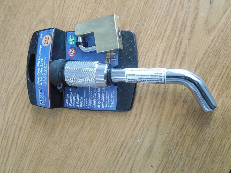 lot 21 image: Reese Towpower Dual Bent Pin with Coupler Lock