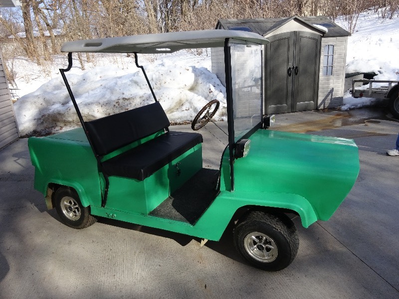 lot 3 image: 1959 King Midget Body Golf Cart