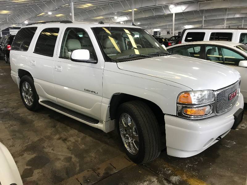 2005 GMC Yukon Denali AWD