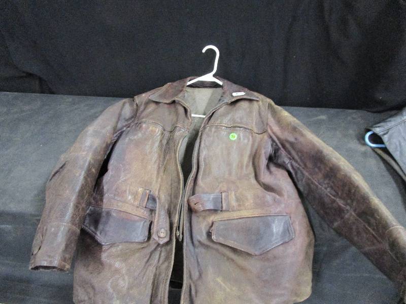 Medium to Large Blown Leather Jacket Mens Heavy
