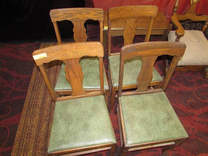 lot 365 image: SET OF 4 OLDER DINING ROOM CHAIRS, GREEN SEATS