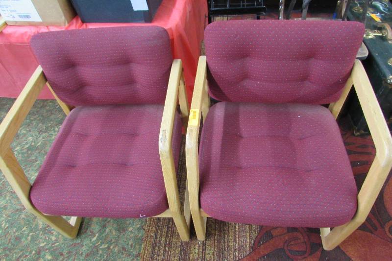 lot 388 image: PAIR OF CHAIRS, MAROON UPHOLSTERY