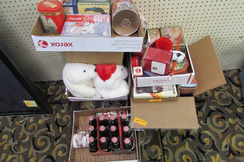 lot 396 image: LARGE LOT OF COKE STUFF