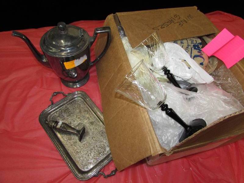 lot 411 image: MISC HOUSEHOLD, WINE GLASSES AND SILVER PLATE ITEMS