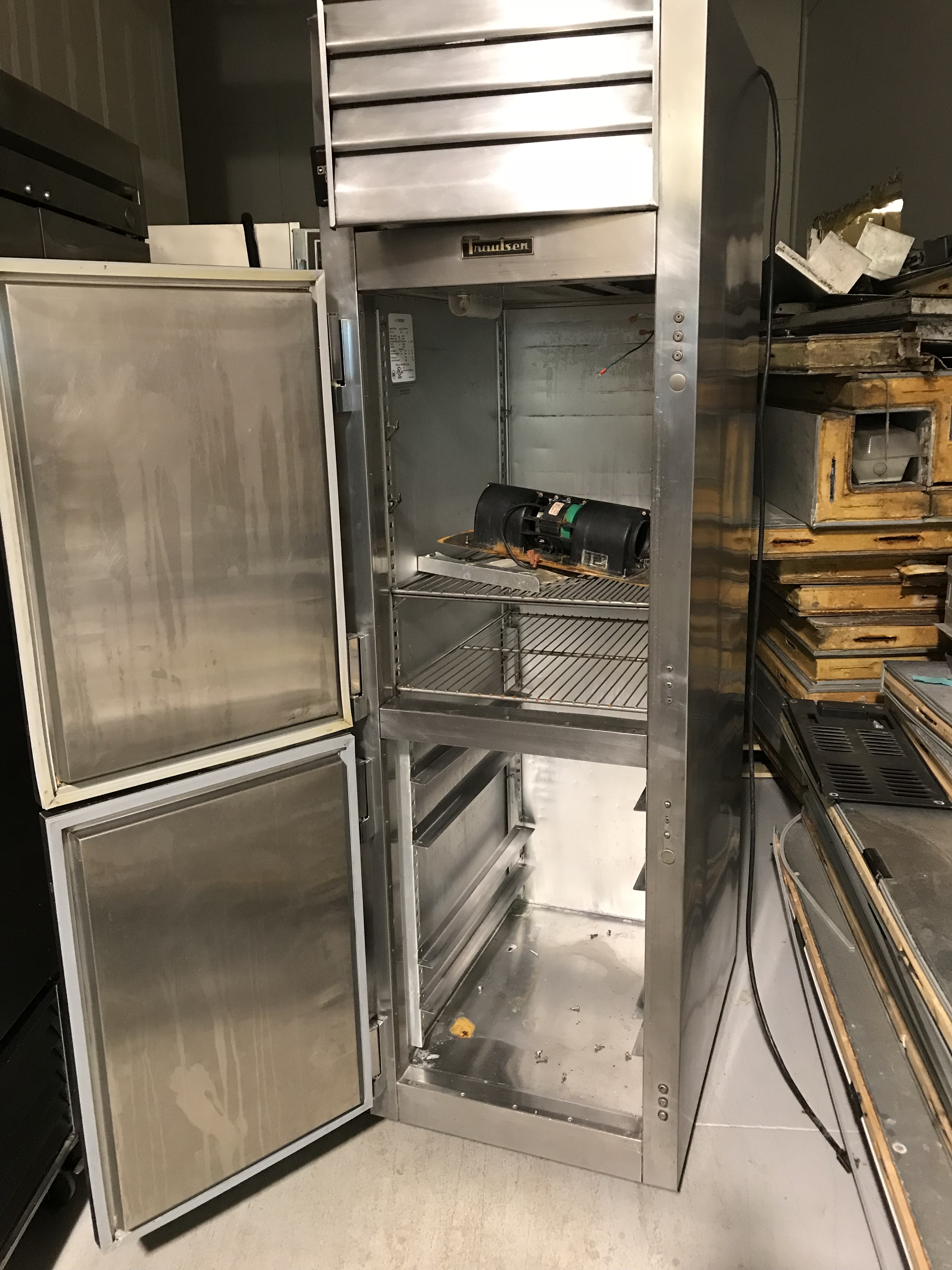lot 6 image: Traulsen Split Door Single Cooler