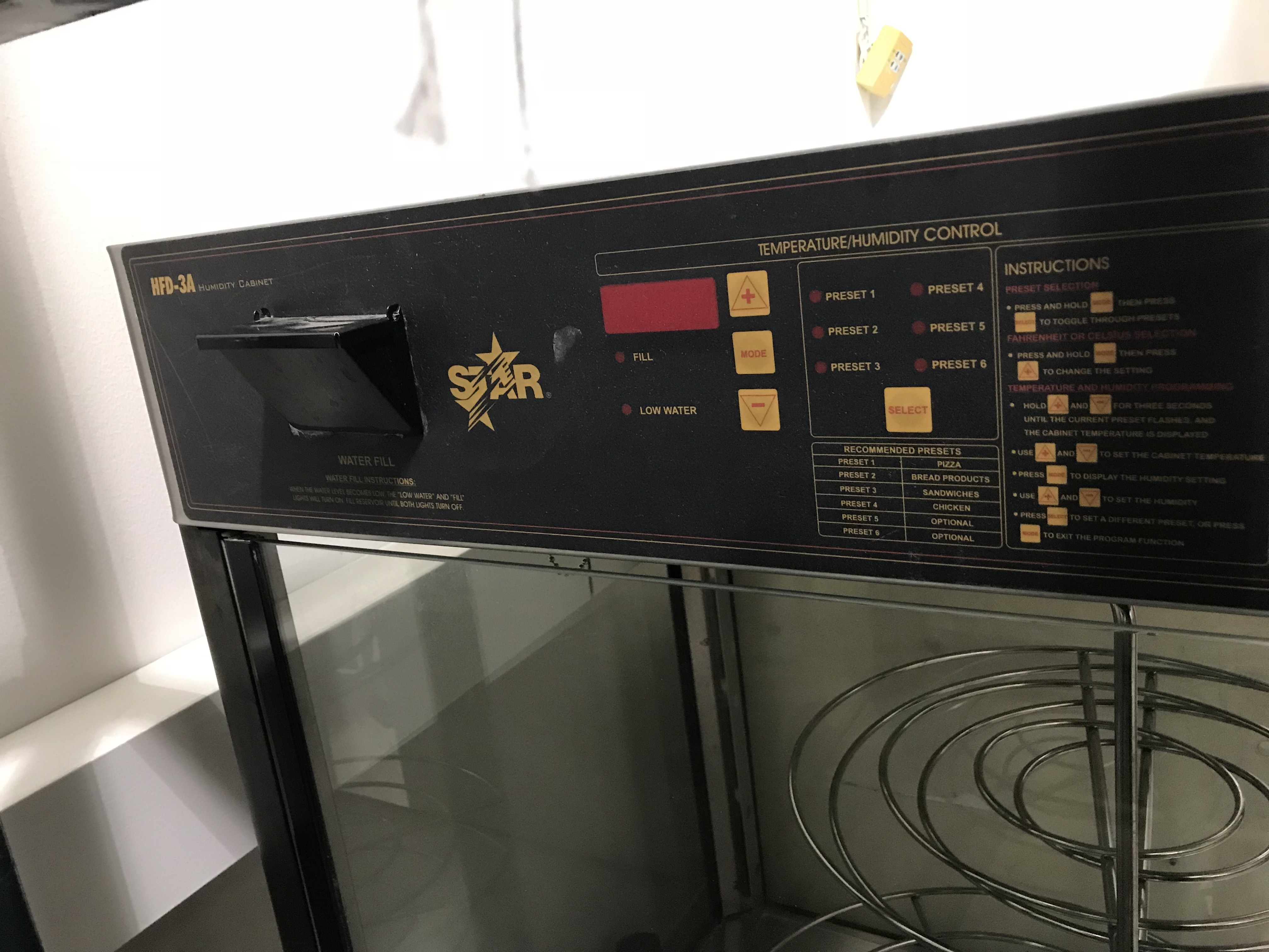 lot 35 image: Star Pizza Holding Unit  Fresh Fast hdf3astar
