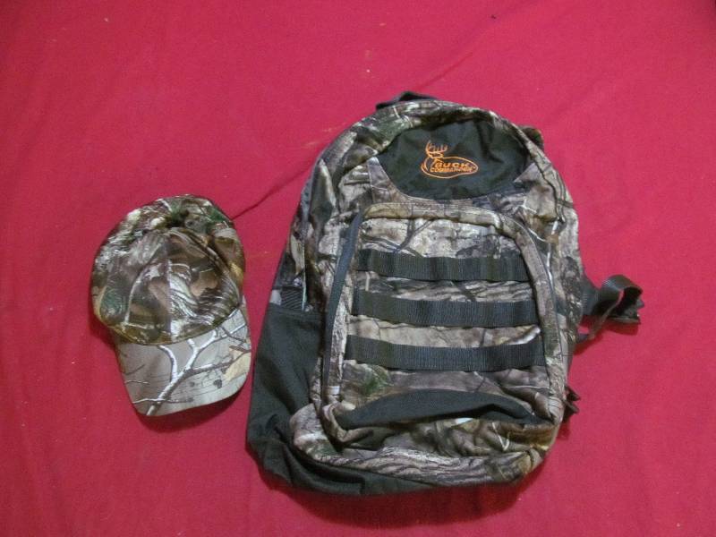 lot 6 image: camo cap, backpack