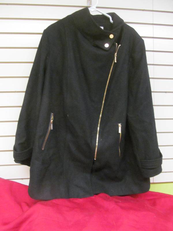 lot 11 image: Michael Kors wool jacket