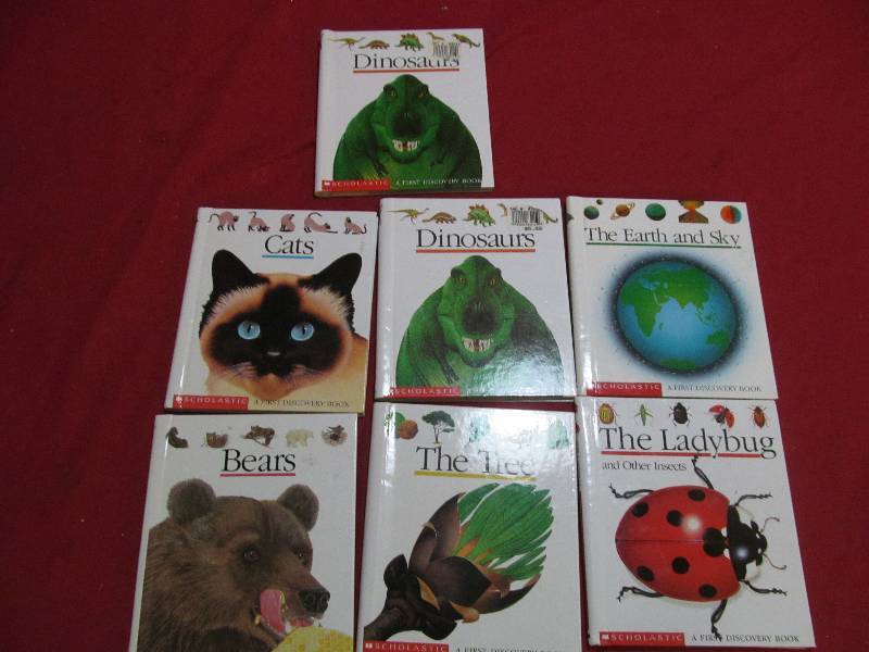 lot 21 image: Scholastic First Discovery books