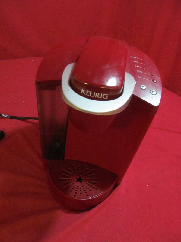 lot 30 image: Keurig beverage maker