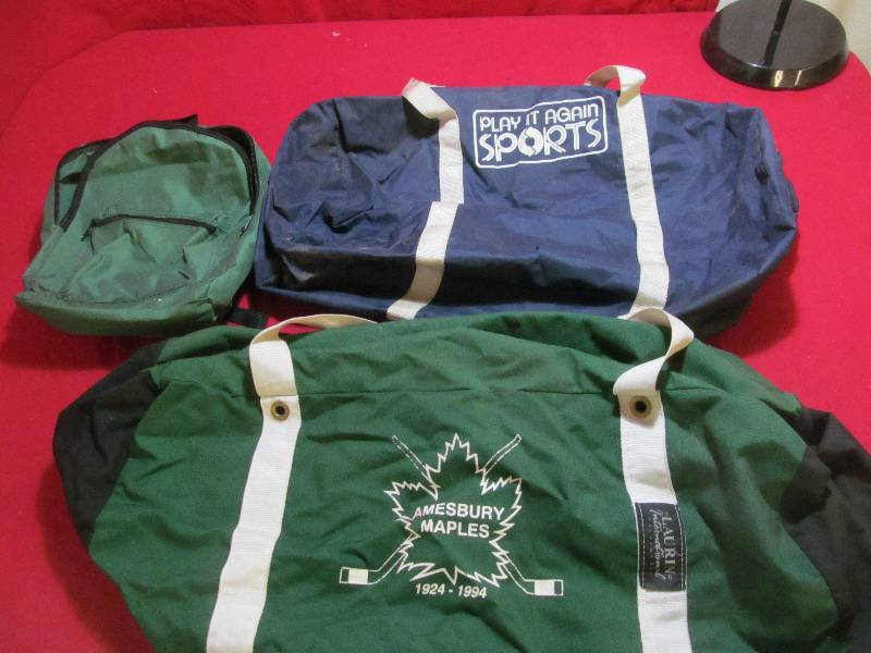 lot 74 image: duffels bags