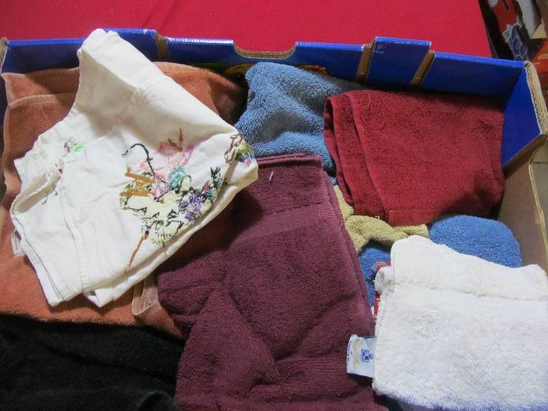 lot 81 image: rowels ,washcloths