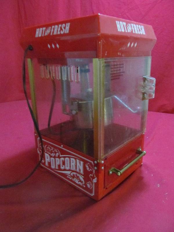 lot 99 image: Popcorn machine