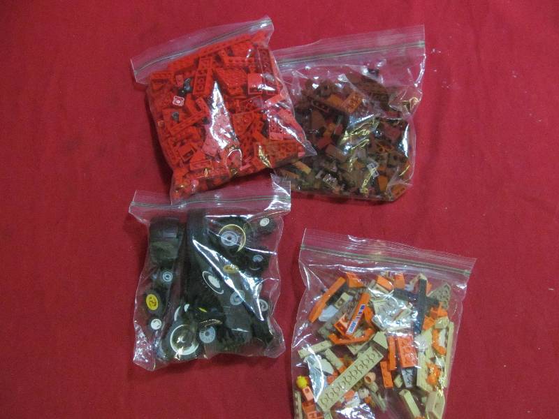 lot 113 image: Legos