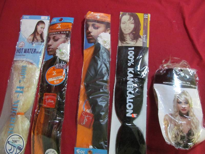 lot 131 image: hair extensions