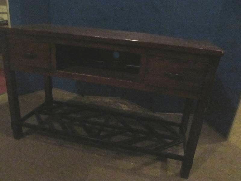 lot 162 image: side table
